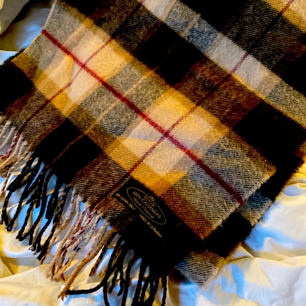 100% cashmere scarf